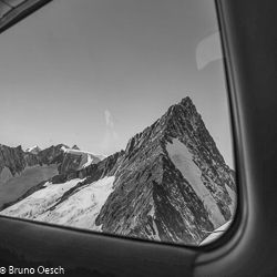 Text and image block